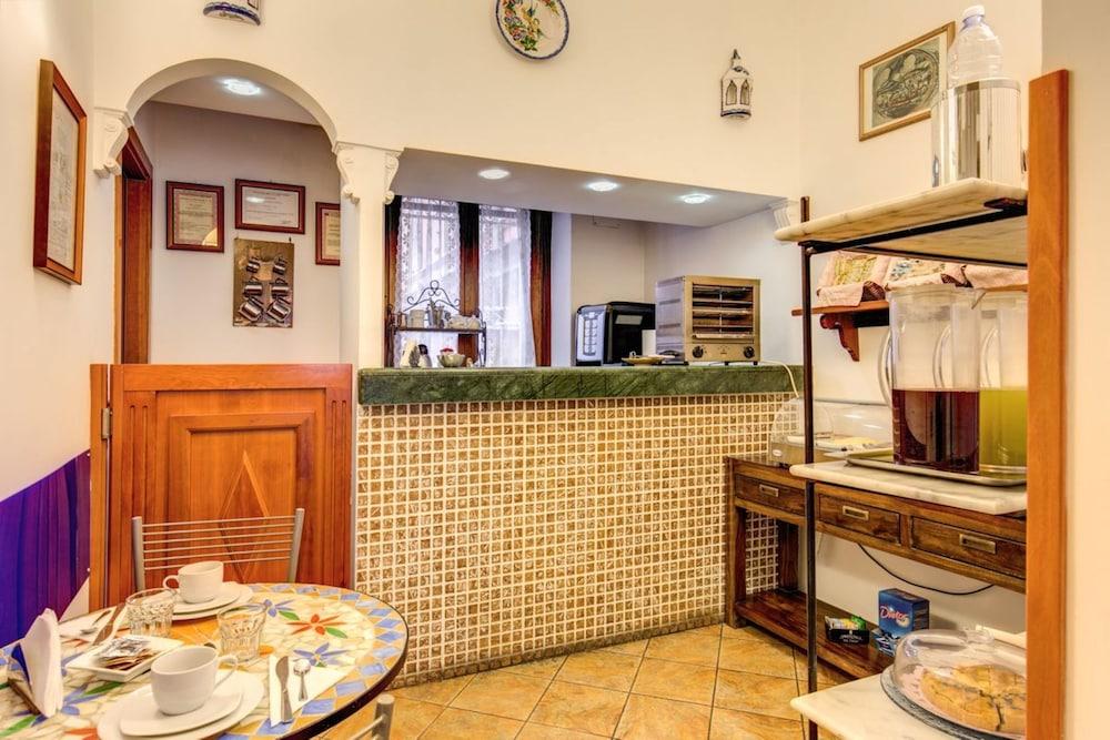Gea Di Vulcano Hotel Rom